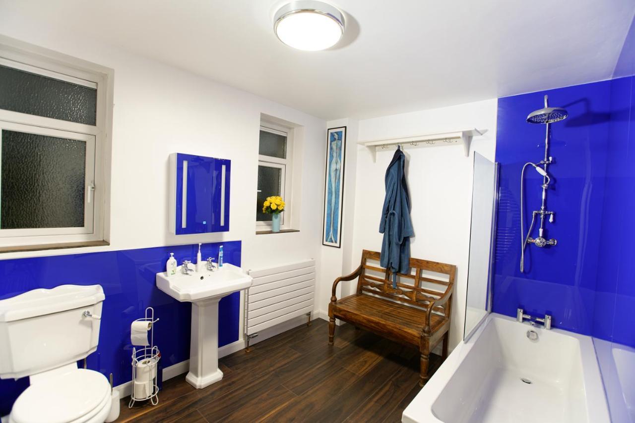 Seafarer'S View - 6 Bedroom Townhouse In Cowes, Parking & Seaviews. Cowes  Exteriör bild