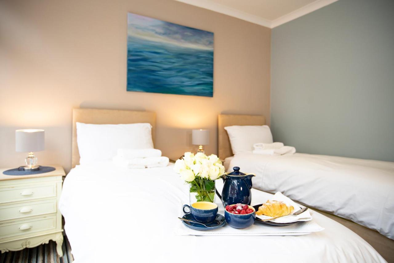 Seafarer'S View - 6 Bedroom Townhouse In Cowes, Parking & Seaviews. Cowes  Exteriör bild