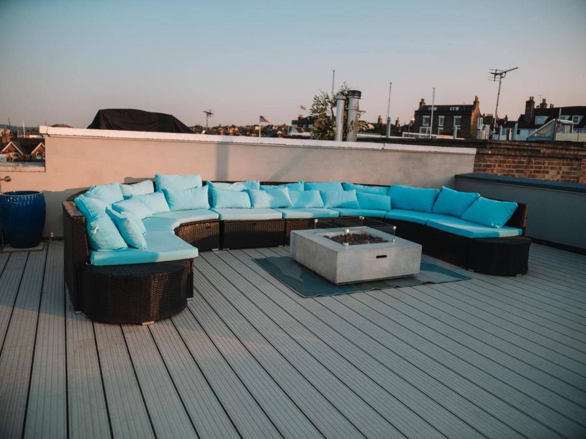 Seafarer'S View - 6 Bedroom Townhouse In Cowes, Parking & Seaviews. Cowes  Exteriör bild